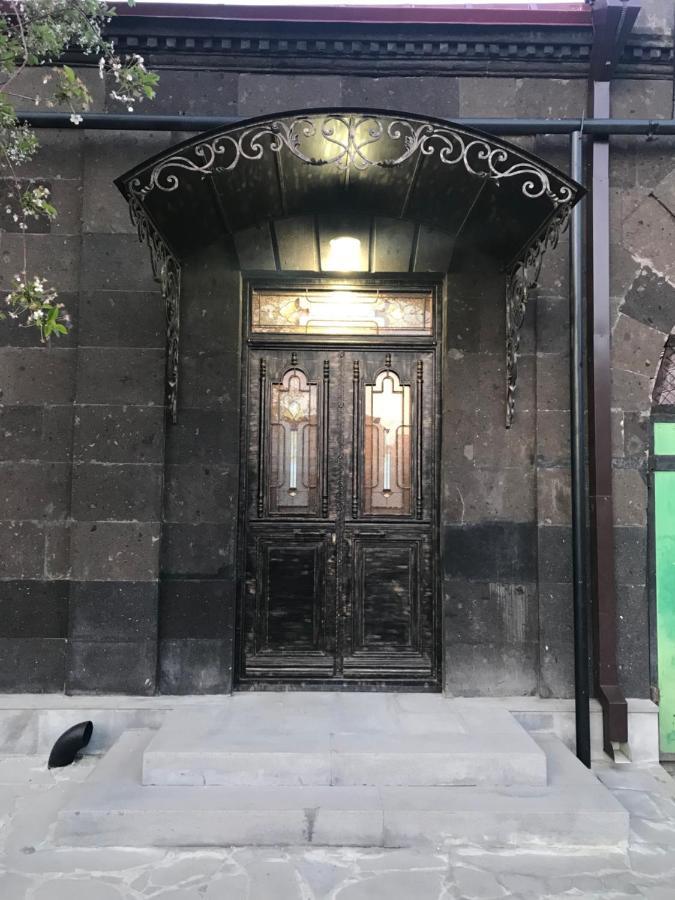 Old Gyumri Guest House / Հին Գյումրի Հյուրատուն エクステリア 写真